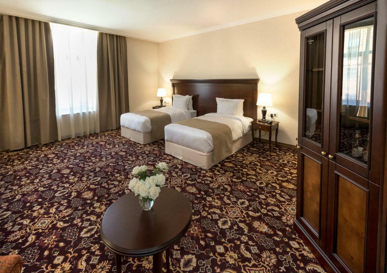 Standard Suite