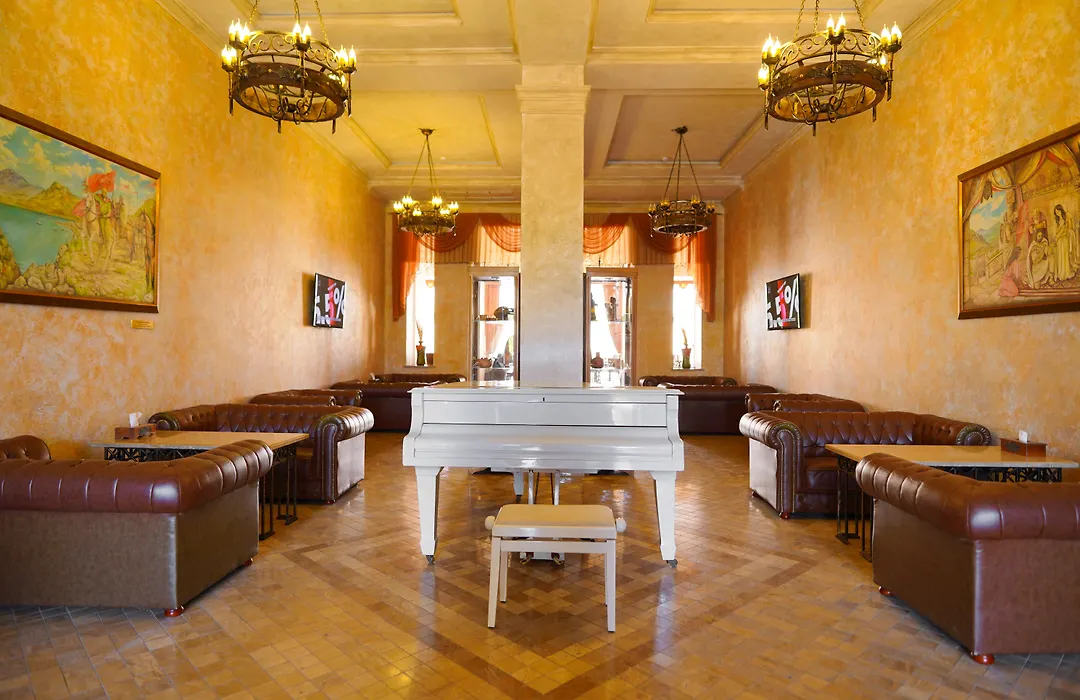 Caucasus Hotel-1