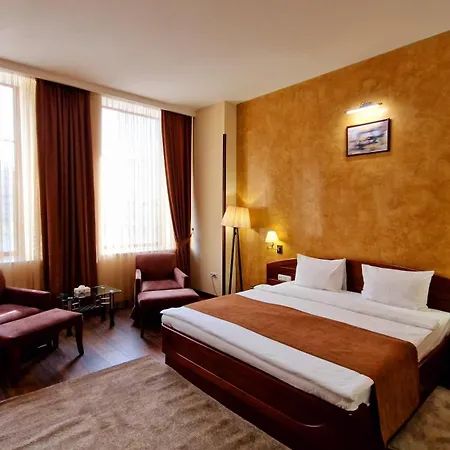 Ararat Hotel-2