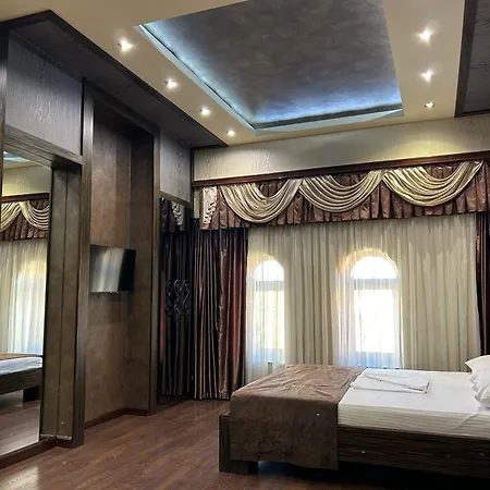 Hotel Roma & Tours-3